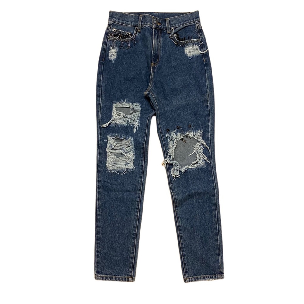 Carmar High Waisted/Distressed Jeans Size:26